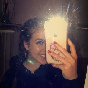 Meet your Posher, Haley